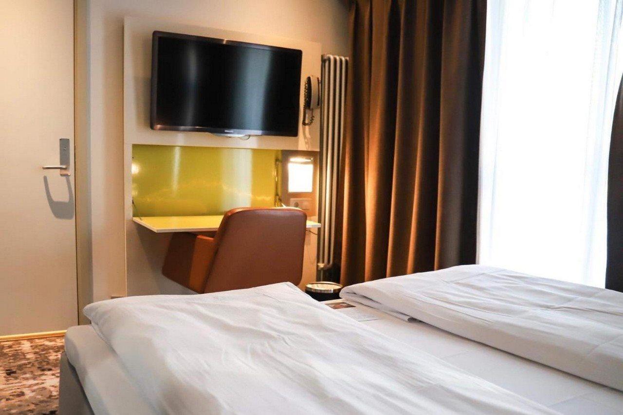 Comfort Hotel Grand Central Oslo Exterior photo